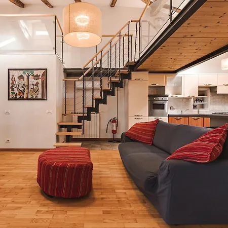 Mansarda Piazza Venezia Apartment *