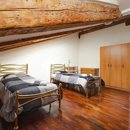 Mansarda Piazza Venezia Apartamento Trieste