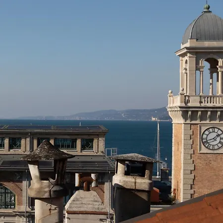 Mansarda Piazza Venezia Διαμέρισμα *
