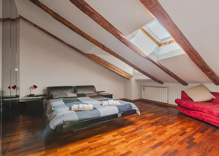 شقة Mansarda Piazza Venezia ترييستي