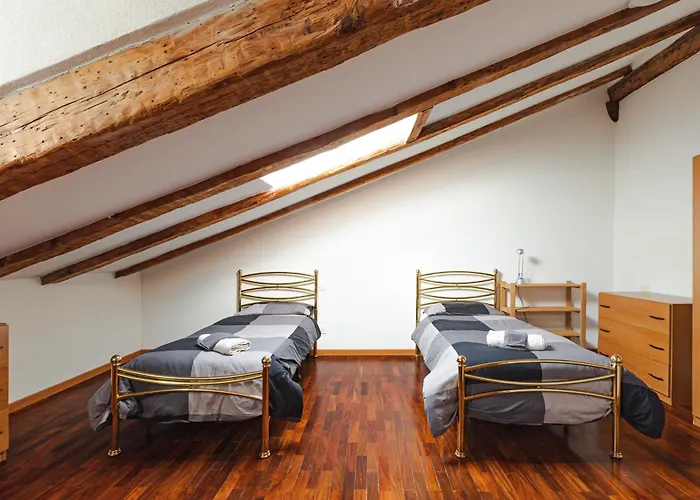 Mansarda Piazza Venezia * ترييستي